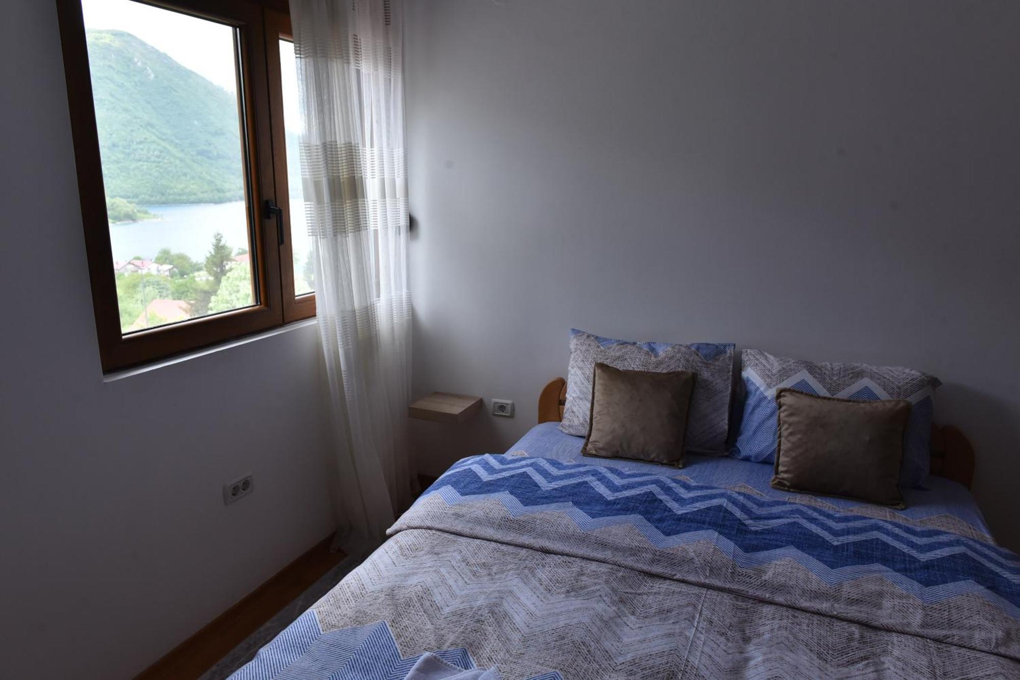 Apartments Ravno Plužine Oda fotoğraf