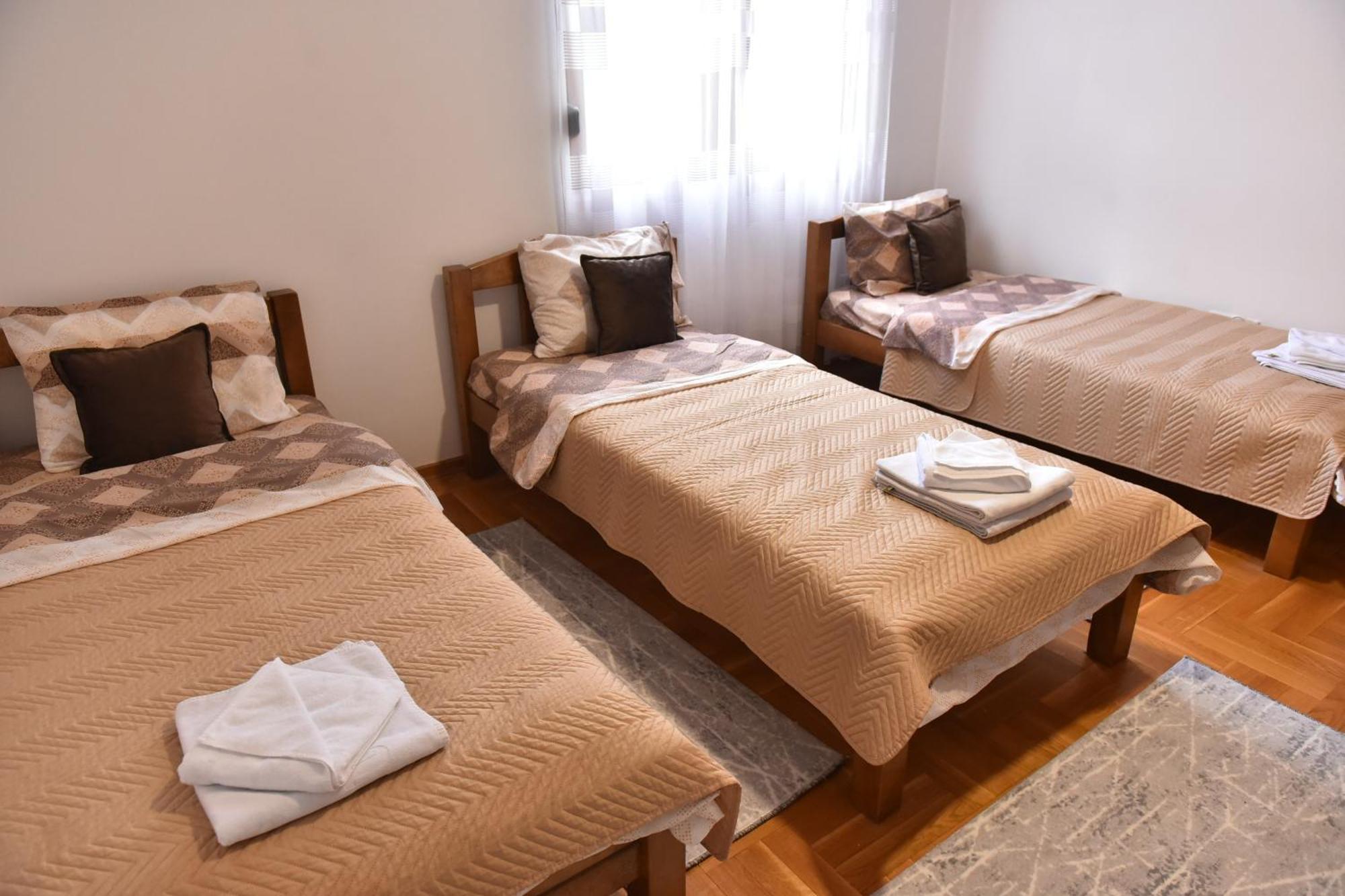 Apartments Ravno Plužine Oda fotoğraf