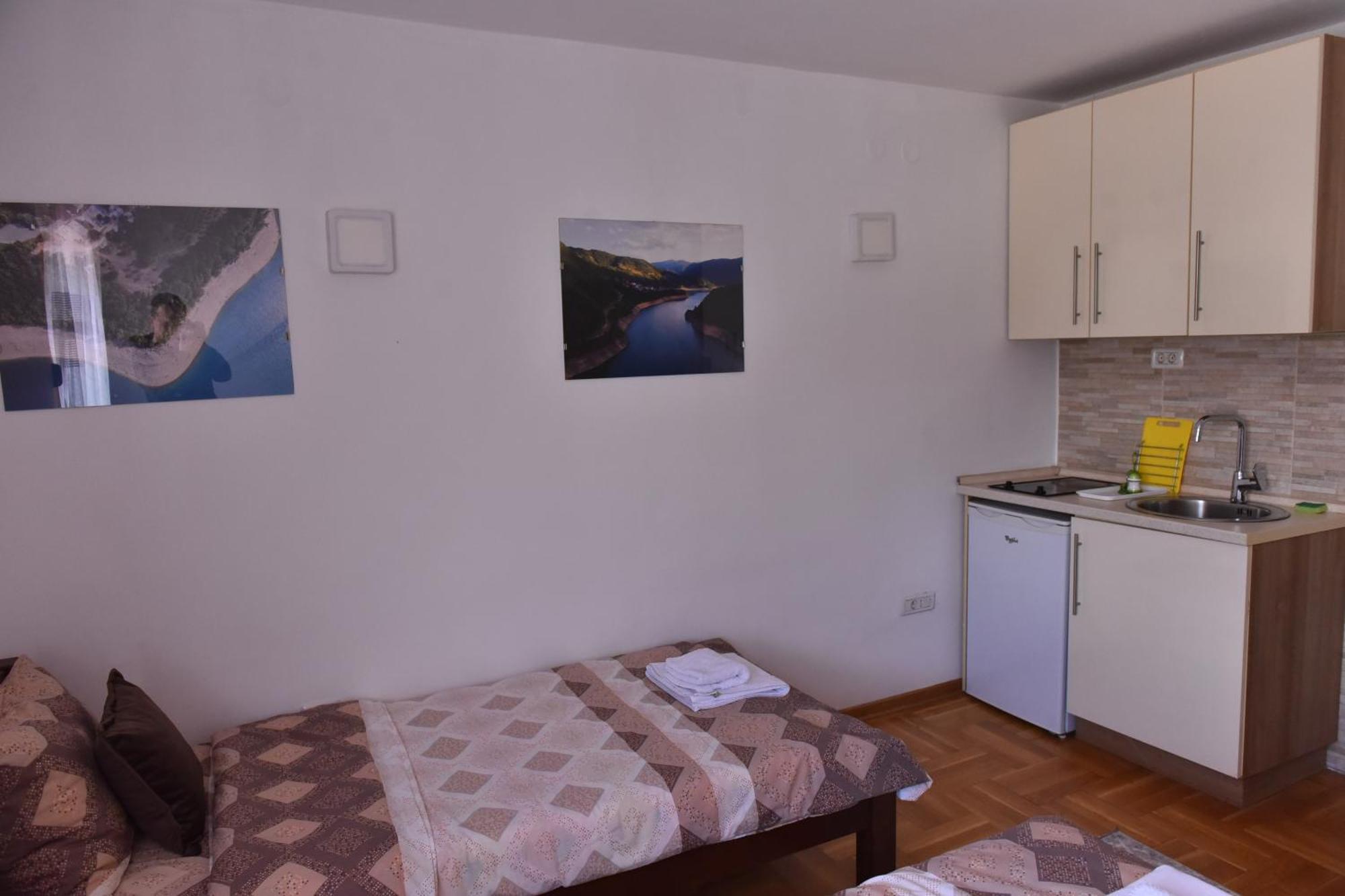 Apartments Ravno Plužine Oda fotoğraf