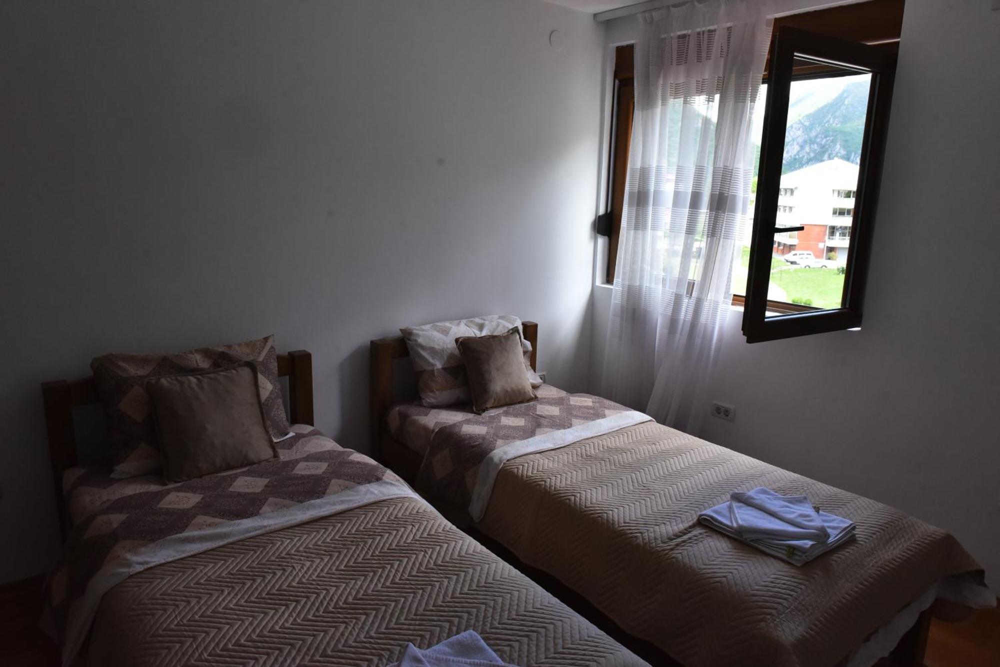 Apartments Ravno Plužine Oda fotoğraf