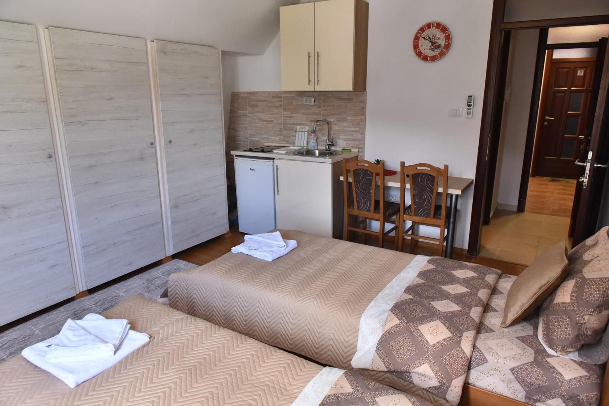 Apartments Ravno Plužine Dış mekan fotoğraf